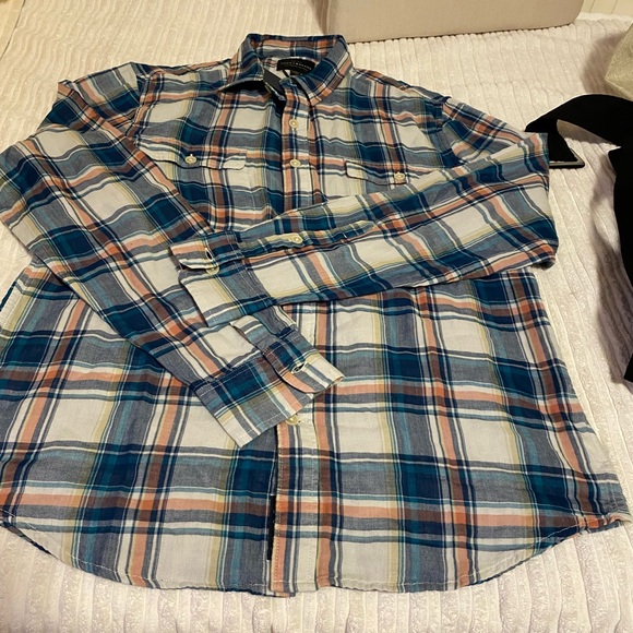 Beautiful Shirt - Picture 6 of 8